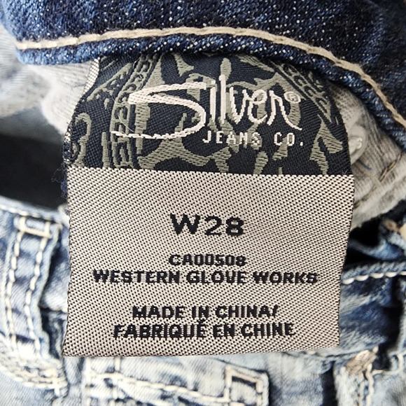 Silver Jeans Aiko Mid Capri Distressed Factory Fade Whiskered Light Blue Size 28 - Picture 3 of 15